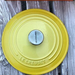 Le Creuset Soleil 2 quart new in box